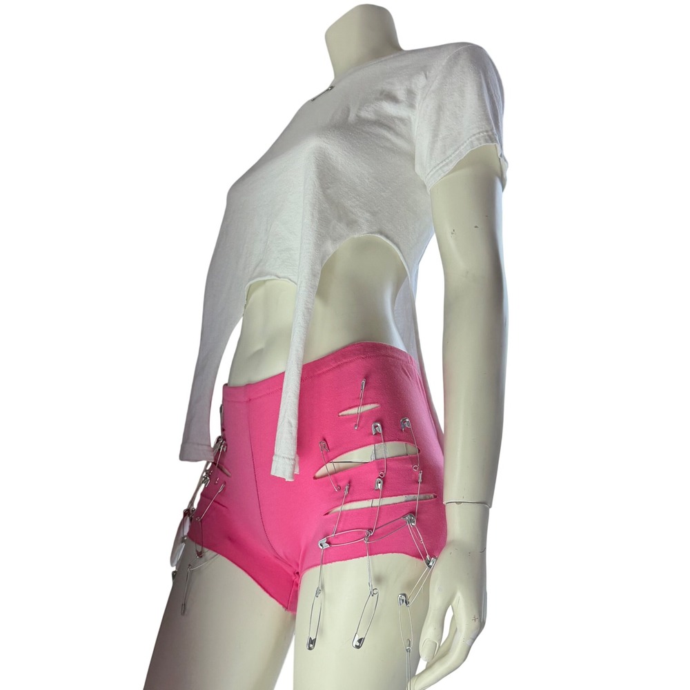 Simpłe NWT Pink Safety Pin Shorts + White CropTop Punk‎ Festival Rave Neon Small